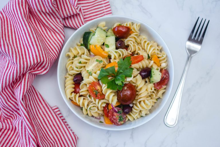 From Kitchen to Table: Crafting the Best Pasta with Salad Recipe